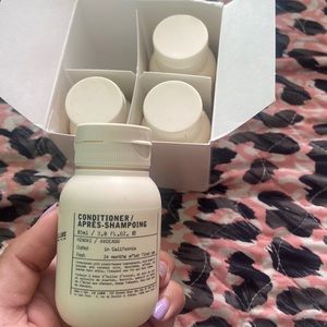 Box of 4 le labo conditioner